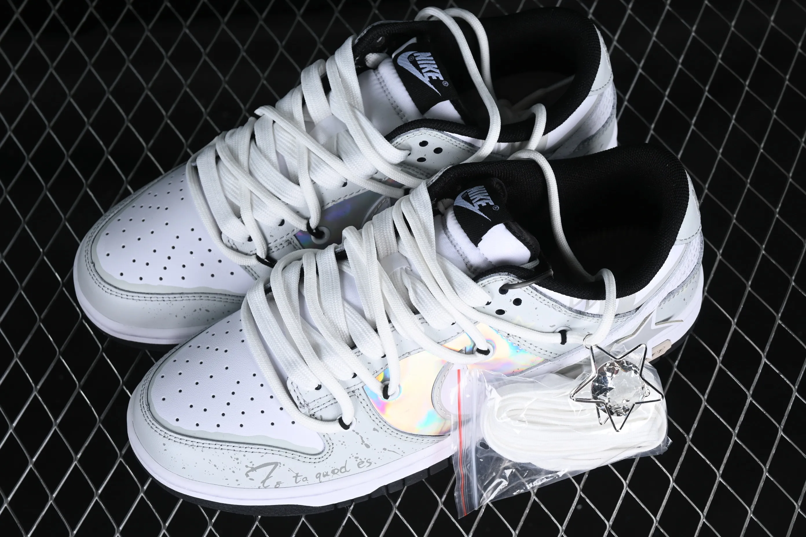 All categories Nk SB Dunk series Nk SB Dunk Low low-top sneakers Nk Dunk Low Dream Press Galaxy Stars Laser SB strap low-top casual sneakers DD1391-100